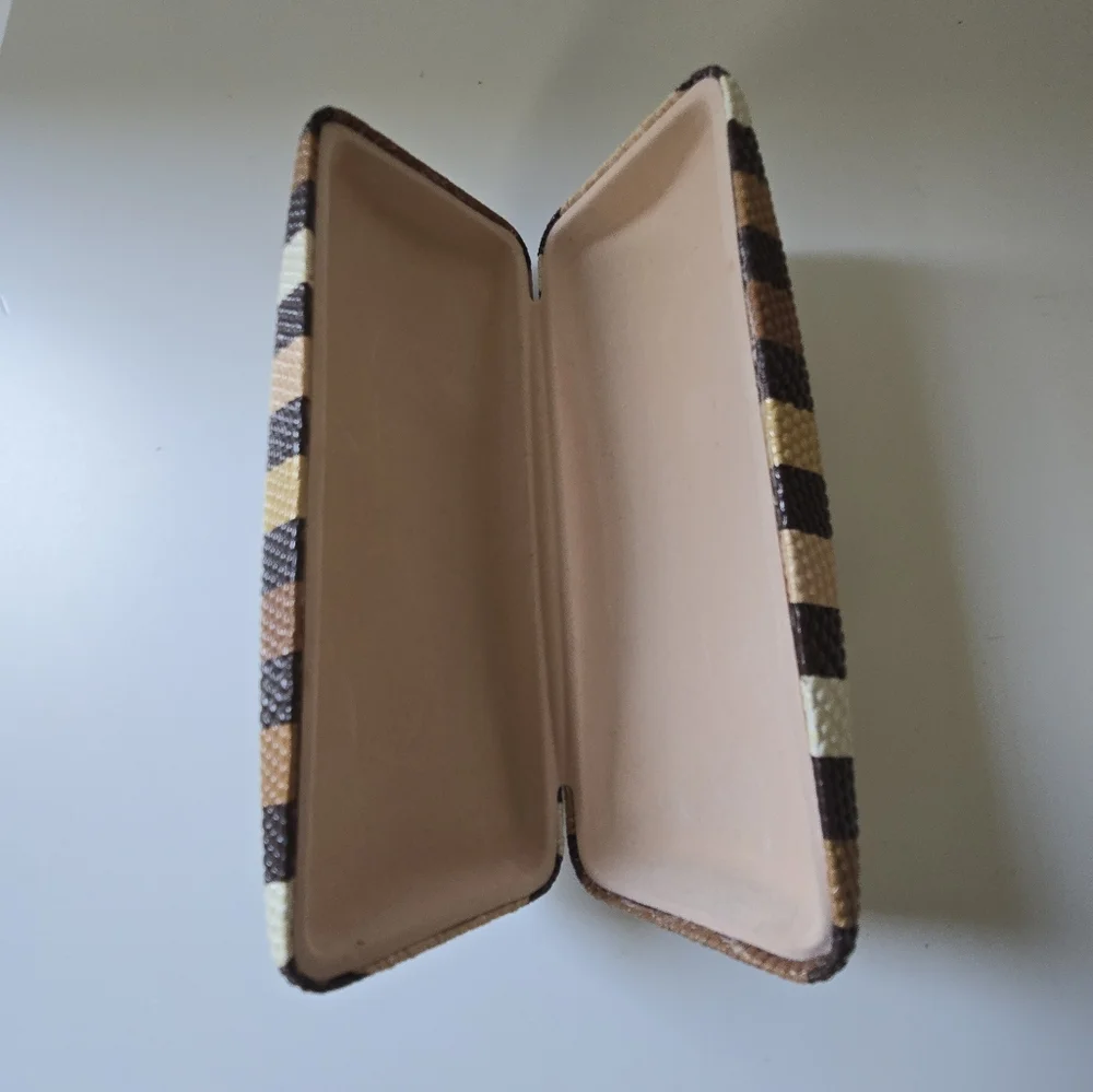 AX Armani Exchange Glasses/and Striped Generic Brand‎ Glasses Case